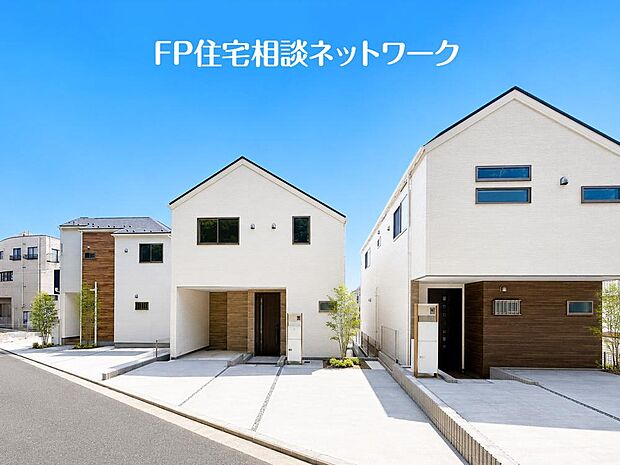 深く豊かな緑と爽快な青い空を感じるまさに横浜に暮らす心地よさを存分に堪能いただける邸宅です。グレードの高い設備仕様が標準装備のデザイン住宅で快適で便利な生活をお送り頂けます。