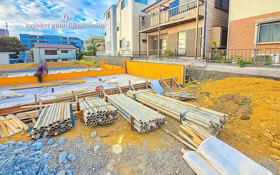 毎日のお散歩も快適な緑に恵まれた閑静な住宅地は、伸び伸びスローライフを叶えてくれます。自然豊富な季節の移ろいを身近に感じられる環境で子育てすれば、お子様もきっと素直に成長してくれるはずです！