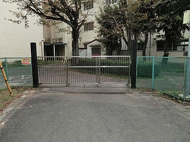 横浜市立柏尾小学校(約400m・徒歩5分)