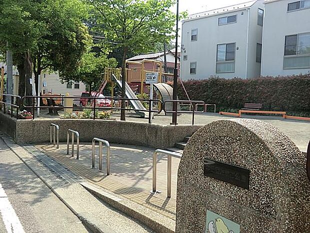 中田西たまご公園（約280m）