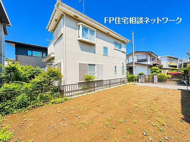 【現地外観写真】毎日のお散歩も快適な緑に恵まれたエリアは伸び伸びスローライフを叶えてくれます。自然豊富な季節の移ろいを身近に感じられる環境でストレスフリーな生活をお送りください。
