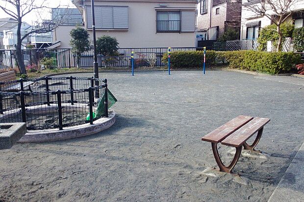 渡戸第二公園(約170m・徒歩3分)