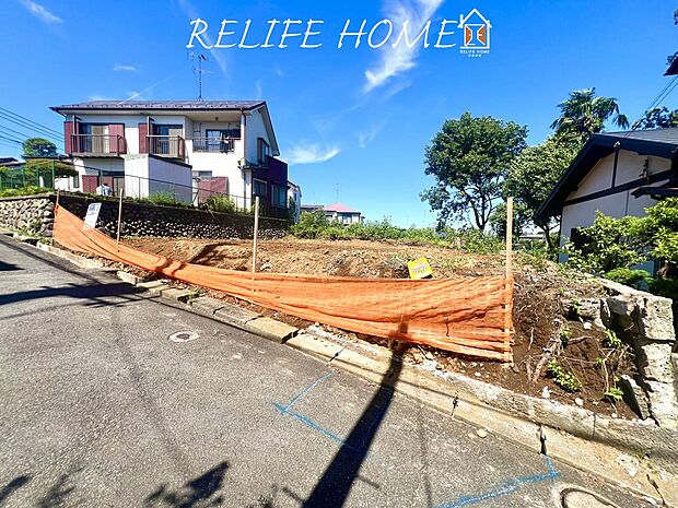 【前面道路含む現地写真】■Appearance■  陽当りが良く、永住地にふさわしい閑静な住宅地。是非周辺の環境を実際にお確かめください。