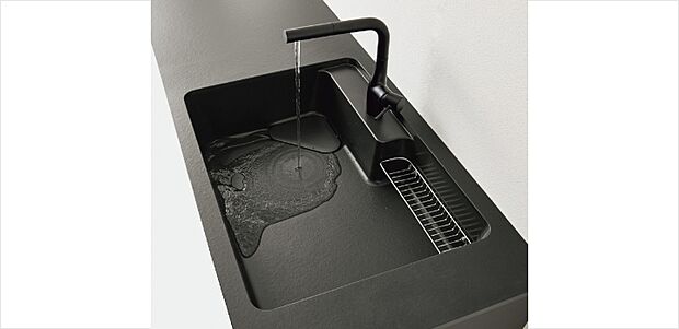 【キッチン フォルテックスシンク 】表面硬度が高く、傷や汚れに強い素材を採用。変色の心配も少ないため、長く美しいシンクを保つことができます。