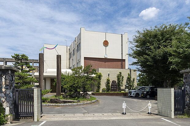 古知野中学校(約840m)