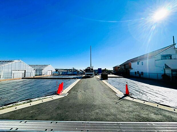 【分譲地街並み】