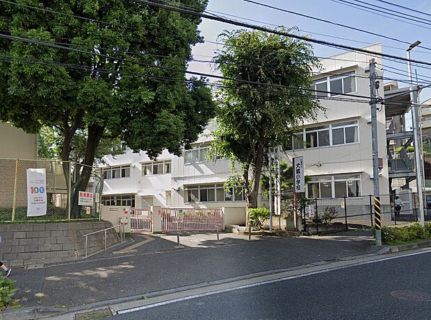 セブンイレブン川崎犬蔵2丁目店（約351m）