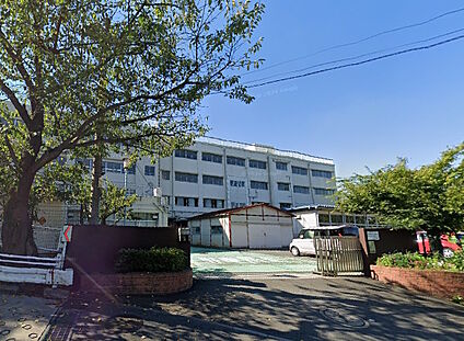 横浜市立都田中学校 1818ｍ(徒歩23分)
