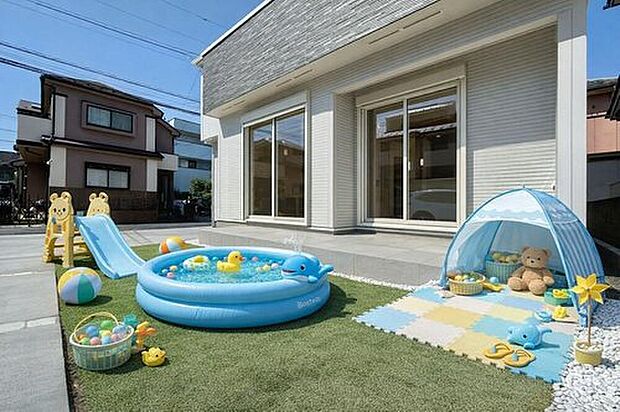 【庭】広々としたお庭は、お子様と遊ぶのに十分な広さがありますね※一部CG加工