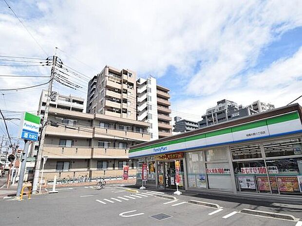 ファミリーマート