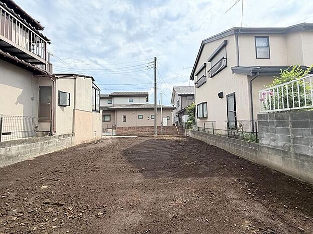 【◇◆外観◆◇】室内に明るい光と爽やかな風を呼び込む、陽当り・通風良好な心地よい住環境。開放感にあふれた空間で、日々の暮らしに安らぎと健やかな潤いをもたらしてくれます。