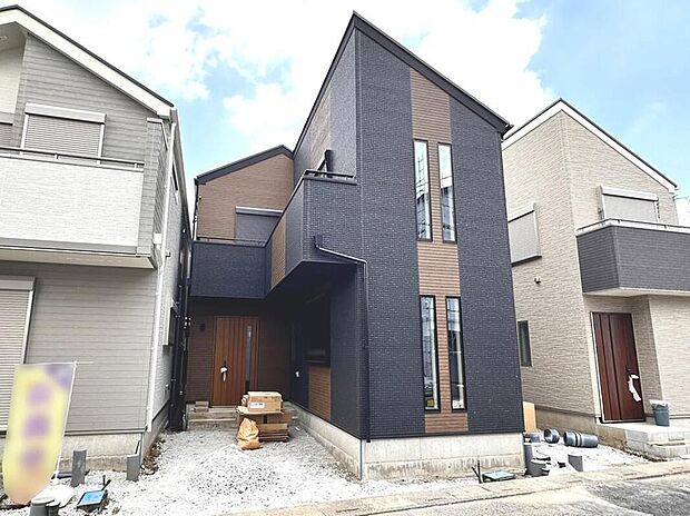 【現地外観写真】お客様のすまいと安全を守る大切な住宅だからこそ、実際の建物の作りと安心感をぜひ現地にてご体感ください!