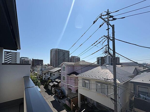 【【眺望】】眺望や窓からの景色が良いと、家で過ごす時間も快適です。