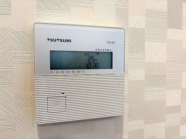 【【床暖房リビング】】ほこりを舞い上げる事無くお部屋を温めますので、アレルギーに敏感な小さいお子様が遊んでいても安心してお使いいただけます。