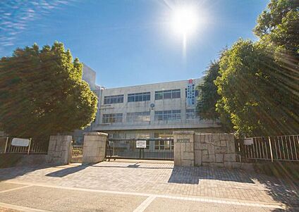 さいたま市立与野西中学校 460m(徒歩6分)