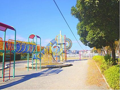 与野中央公園 650m(徒歩9分)