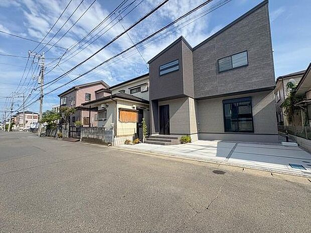 車通りは少なく落ち着いた住環境です。