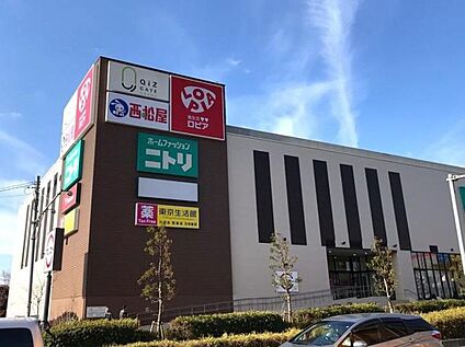 クイズゲート浦和 1303m(徒歩17分)