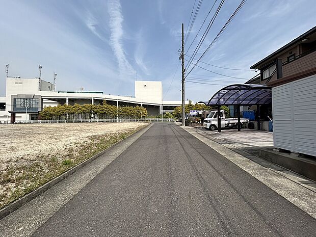 前面道路
2025年4月撮影