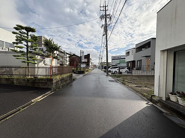 前面道路　南側
2026年5月撮影
