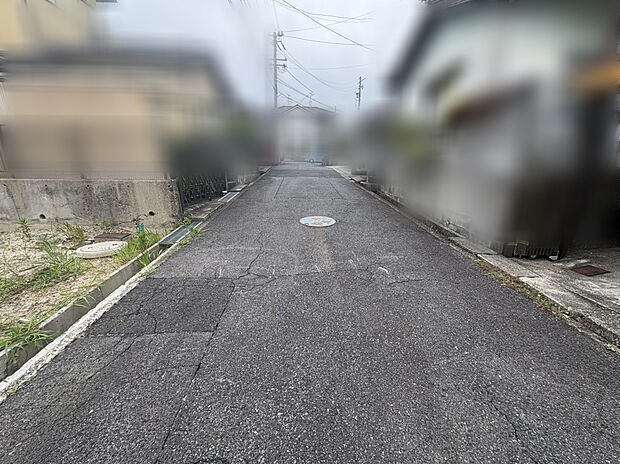 前面道路(2026年6月)撮影
南東側公道幅員約4.6m