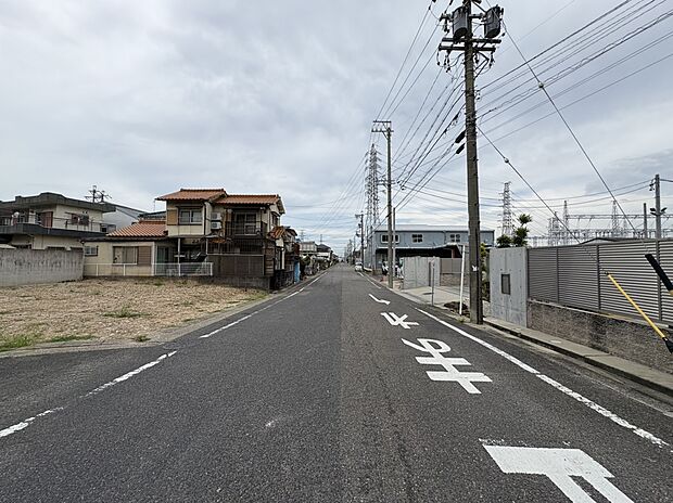 前面道路 東側(2026年7月撮影)