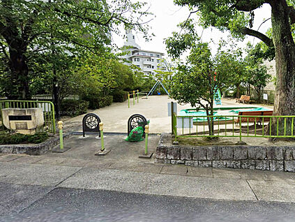 八事裏山北公園 50ｍ(徒歩1分)