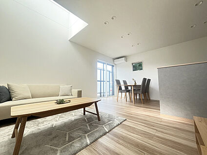 リビング A号棟現地写真