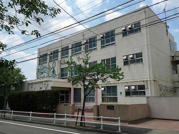 豊治小学校(約1,890m)