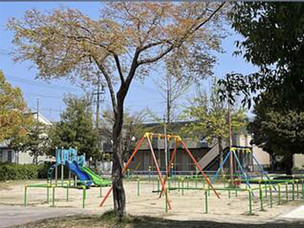 六条第二公園（約260m）