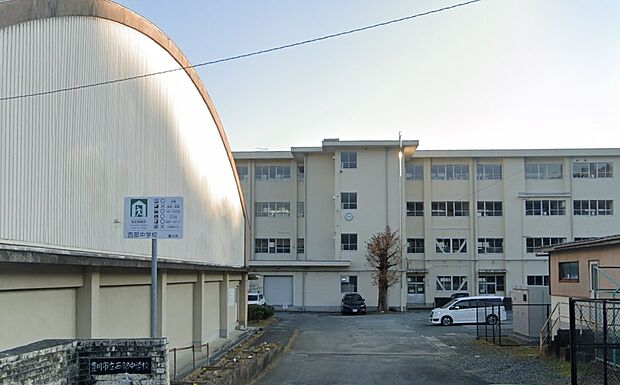 豊川市立西部中学校（約2,000m）