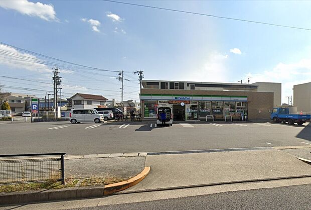 ファミリーマート守山川村町店（約470m）