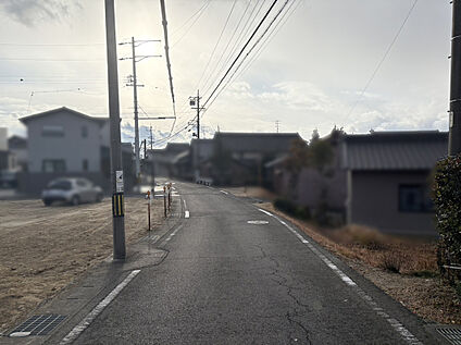 道路写真　北西側4.2ｍ