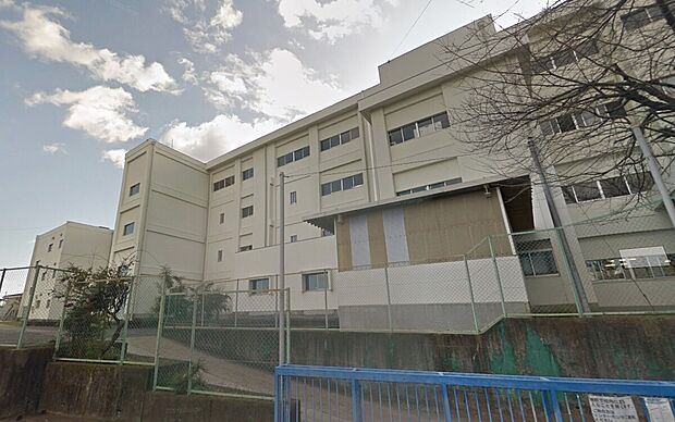 扶桑町立扶桑中学校（約590m）