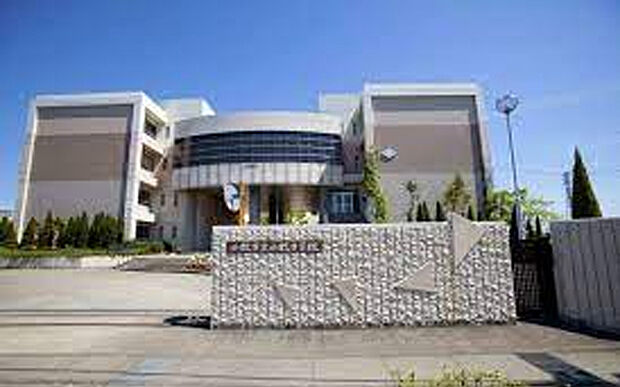 小牧市立小牧中学校（約960m）