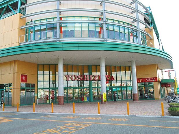 ヨシヅヤ清洲店(約440m)