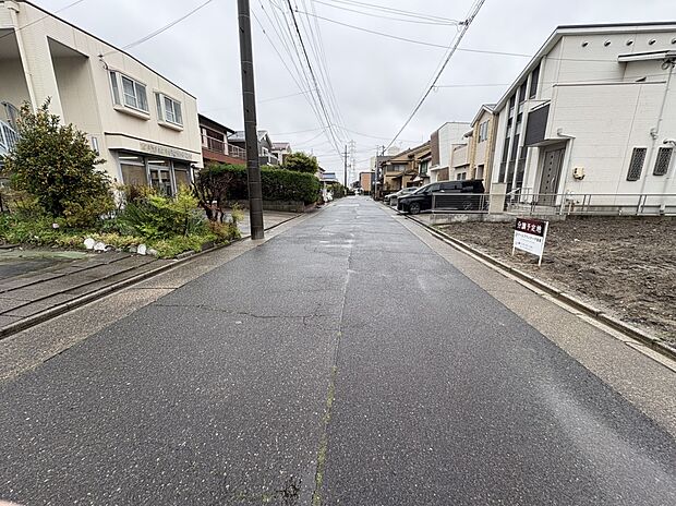 【前面道路　2026年5月撮影】幅員約6.5m