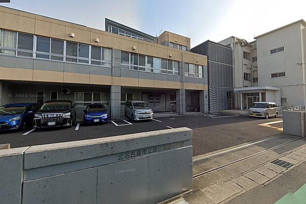 北名古屋市立師勝中学校(約540m)