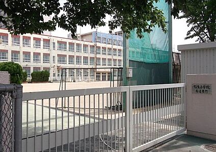 名古屋市立稲生小学校 580m(徒歩8分)