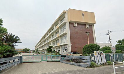 北名古屋市立師勝西小学校 830m