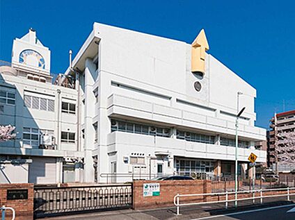 中川小学校 850m