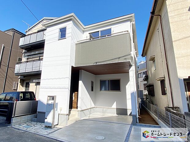 ≪お問合せ当日のご内覧もお任せください♪≫
土日のご予約はもちろん、平日やお仕事終わりの時間に合わせて夜間のご案内も実施しています！まずはお客様のご都合やご希望をお聞かせください♪