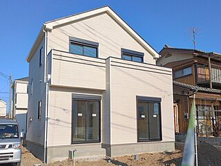 飯田グループホールディングス Heartful Town 三郷市番匠免 外観