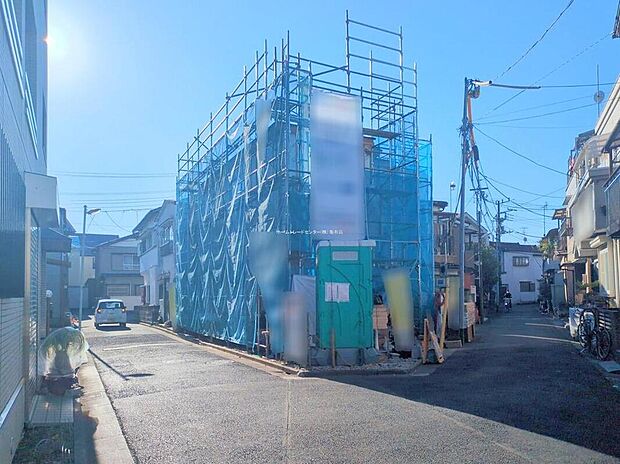 ≪内覧以外にも資金計画やライフプランに寄り添ったご提案をいたします♪≫
充実の仕様設備で暮らし快適☆
・どの世代にも暮らしやすい2階建4LDKプラン・パントリーにもなるLDK収納スペースあり◎