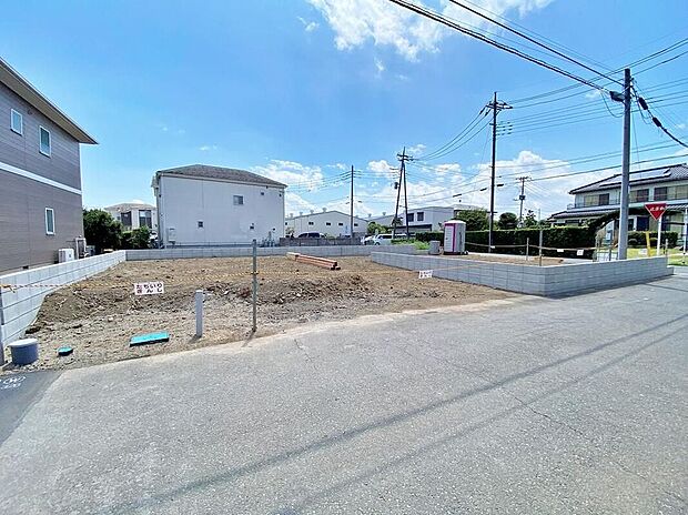 ≪見学予約可能!≫利便性と自然、周辺環境の心地よさは写真や文章では伝えきれません。日々の動線や採光、周辺施設との距離感まで、ぜひ現地でご体感ください。