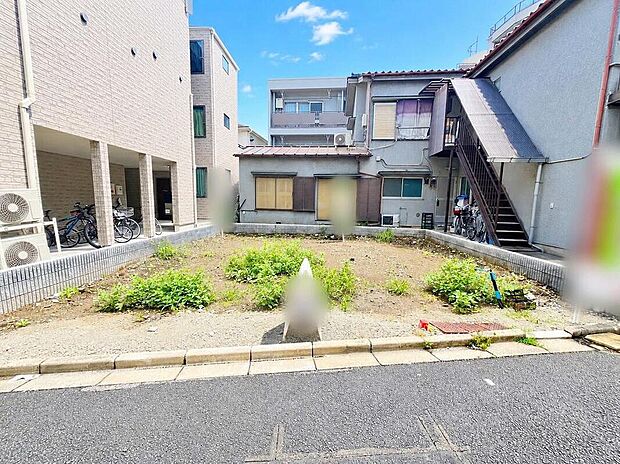 ≪現地ご案内は便利なネット予約も可能です!お気軽にお問い合わせください♪≫
新築一戸建て 家族の笑い声が自然と生まれます!