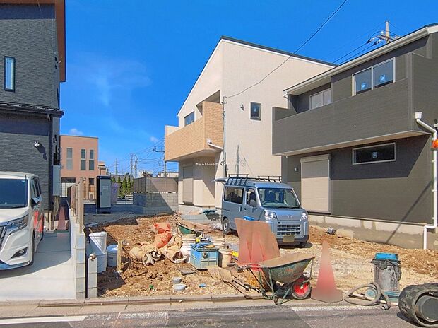 【現地外観写真】≪現地ご案内は便利なネット予約も可能です！お気軽にお問い合わせください♪≫
この街で・この家で暮らしたいと思わせる理由を是非現地でお確かめ下さい。