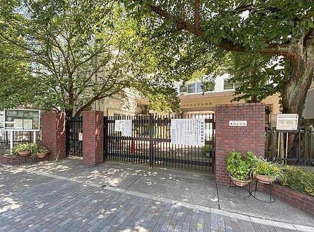 荒川区立大門小学校（約350m）