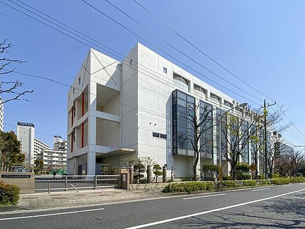 江戸川区立臨海小学校（約950m）