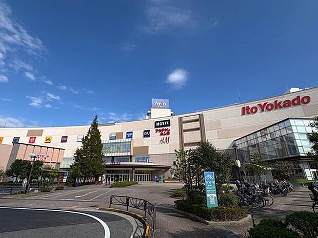 アリオ亀有店(約1,800m)